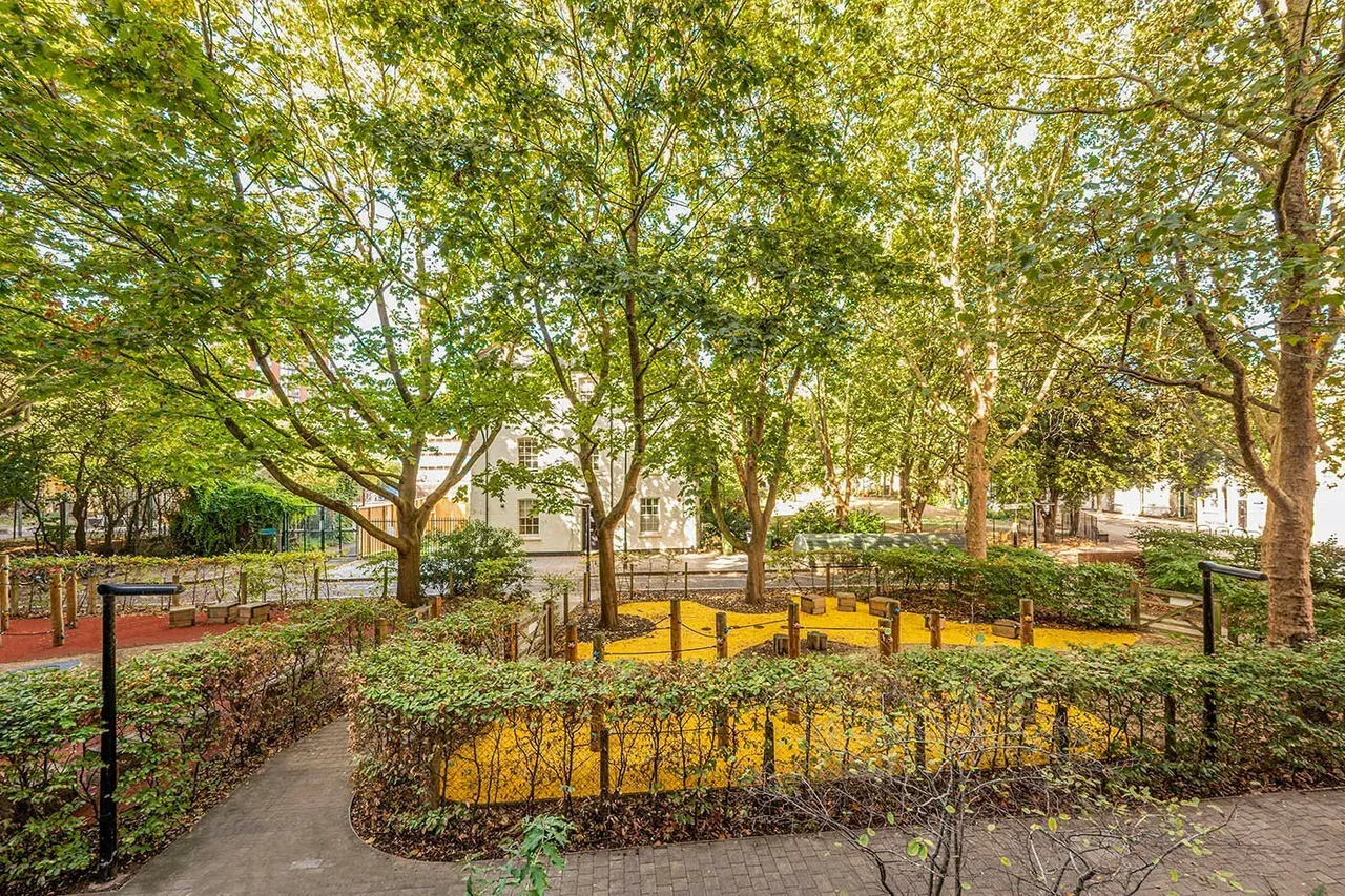 Victory Place, London, SE17, photo 14