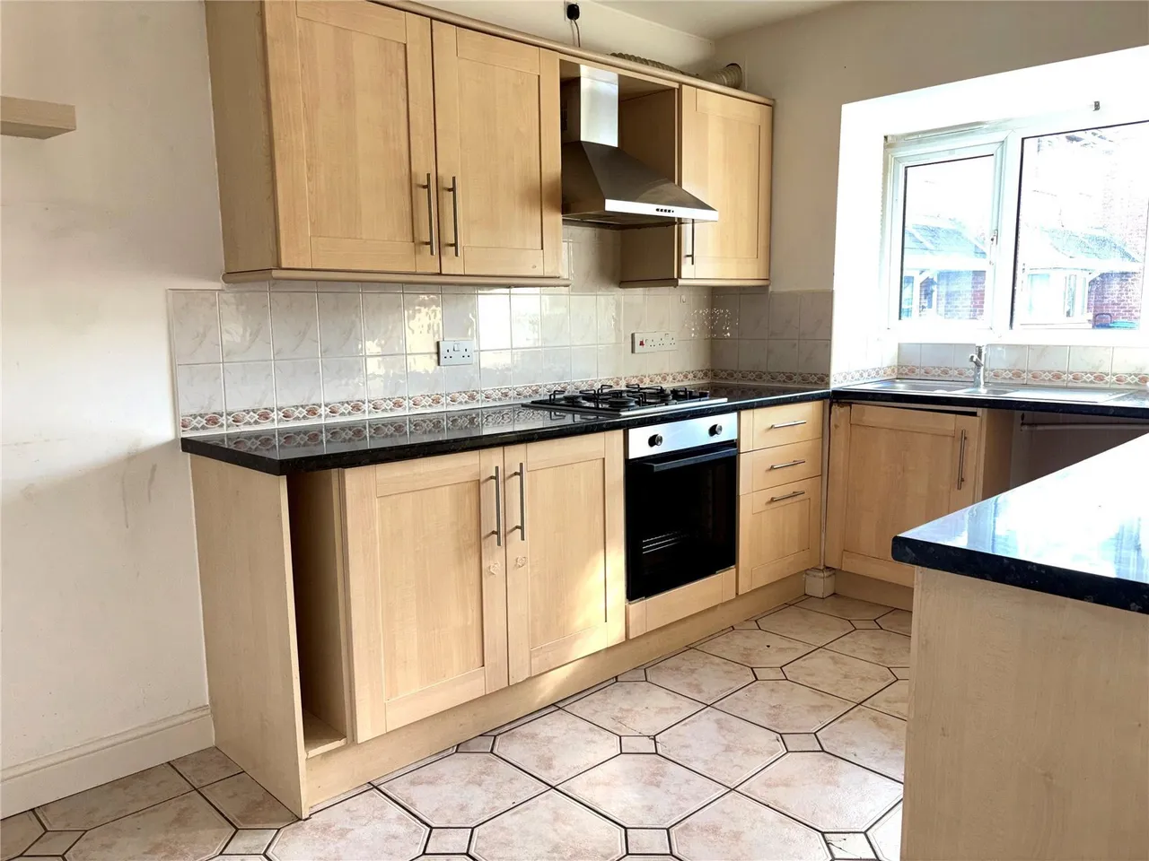 Mote Hill Court, Warrington, WA1, photo 3