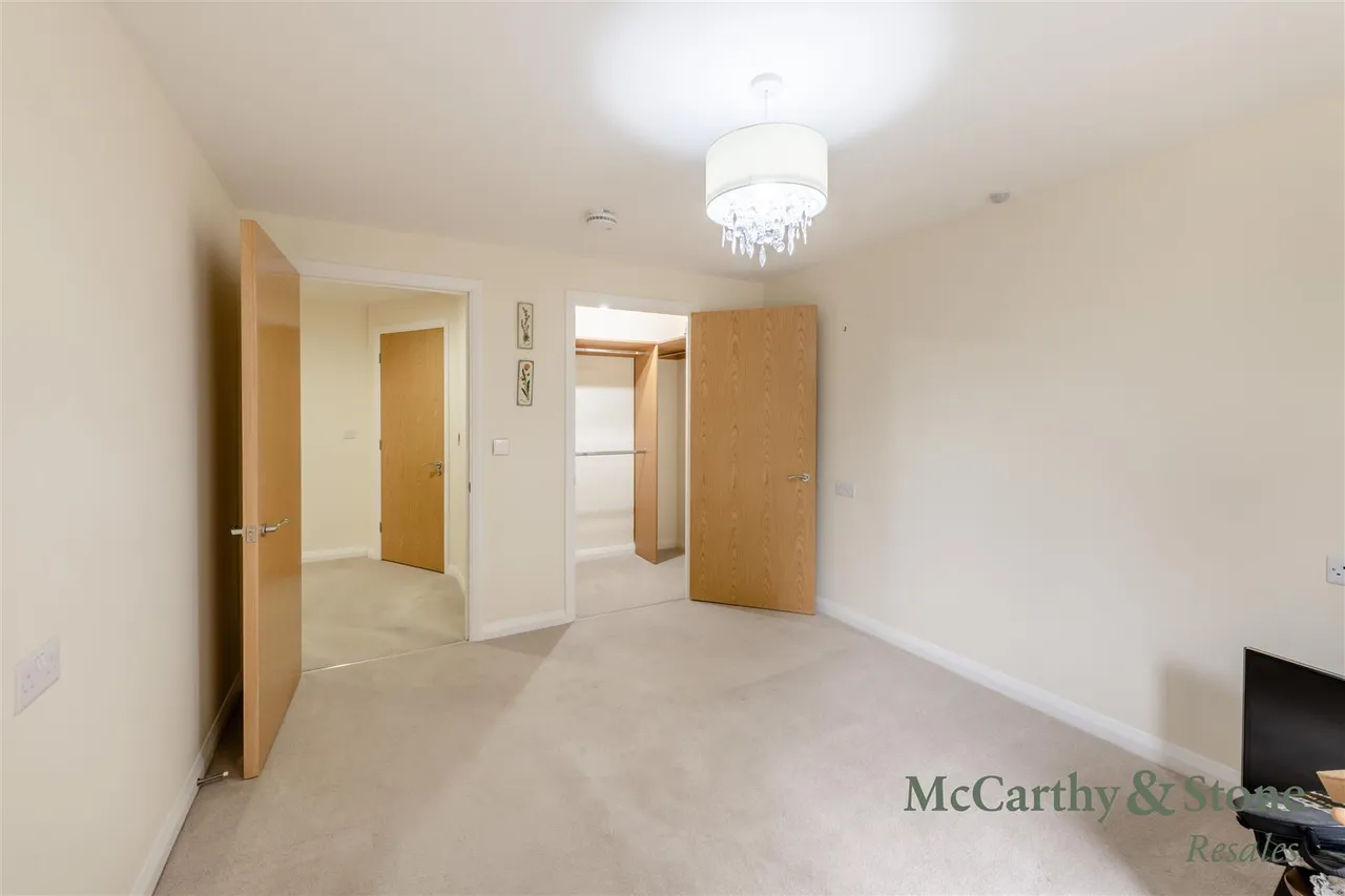 Burlington Gardens, Leyland, PR25, photo 8