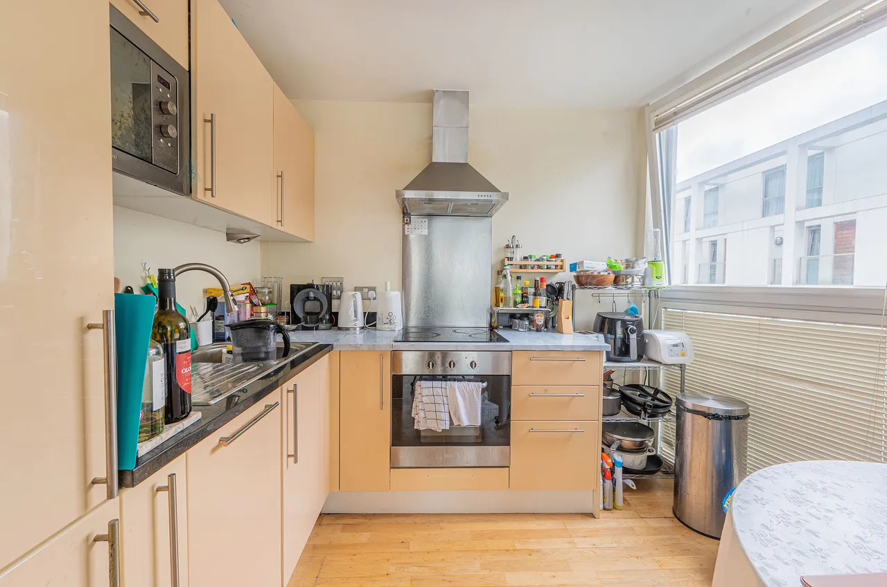 Flat 232 Denison House, 20 Lanterns Way, London, photo 2