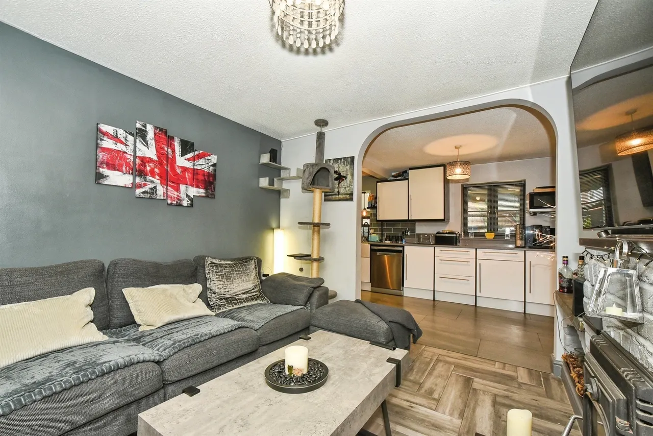 Hatherell Road, Chippenham, SN15, photo 3