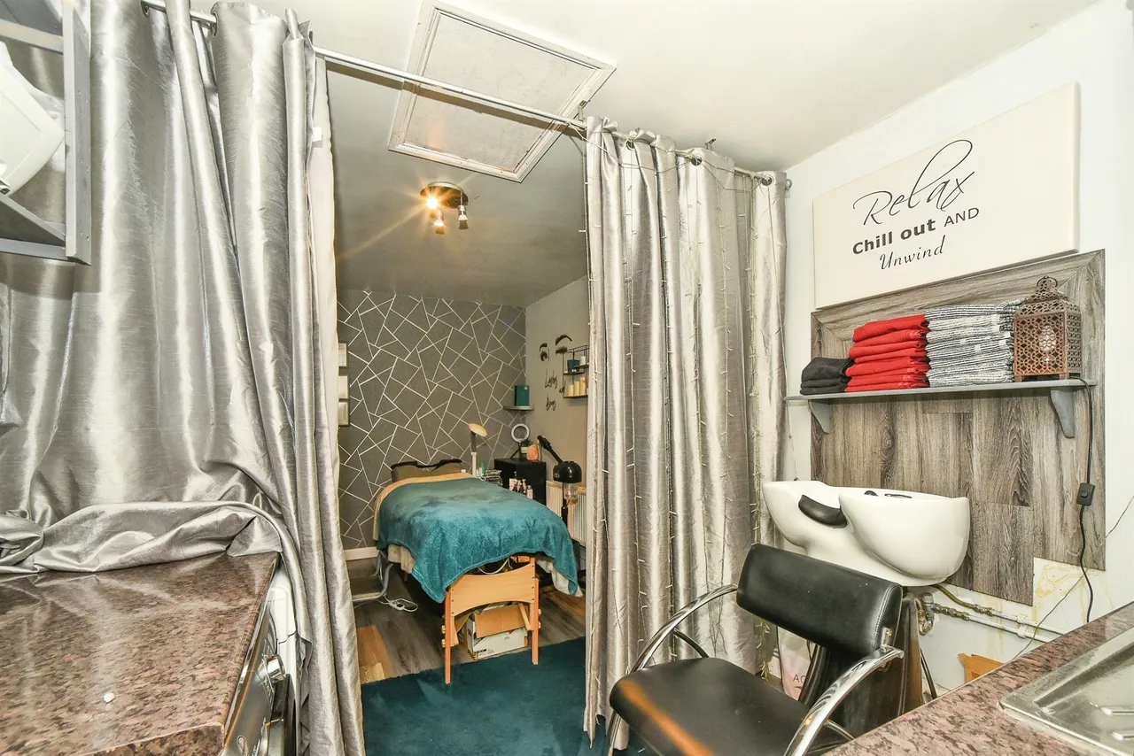 Hatherell Road, Chippenham, SN15, photo 9