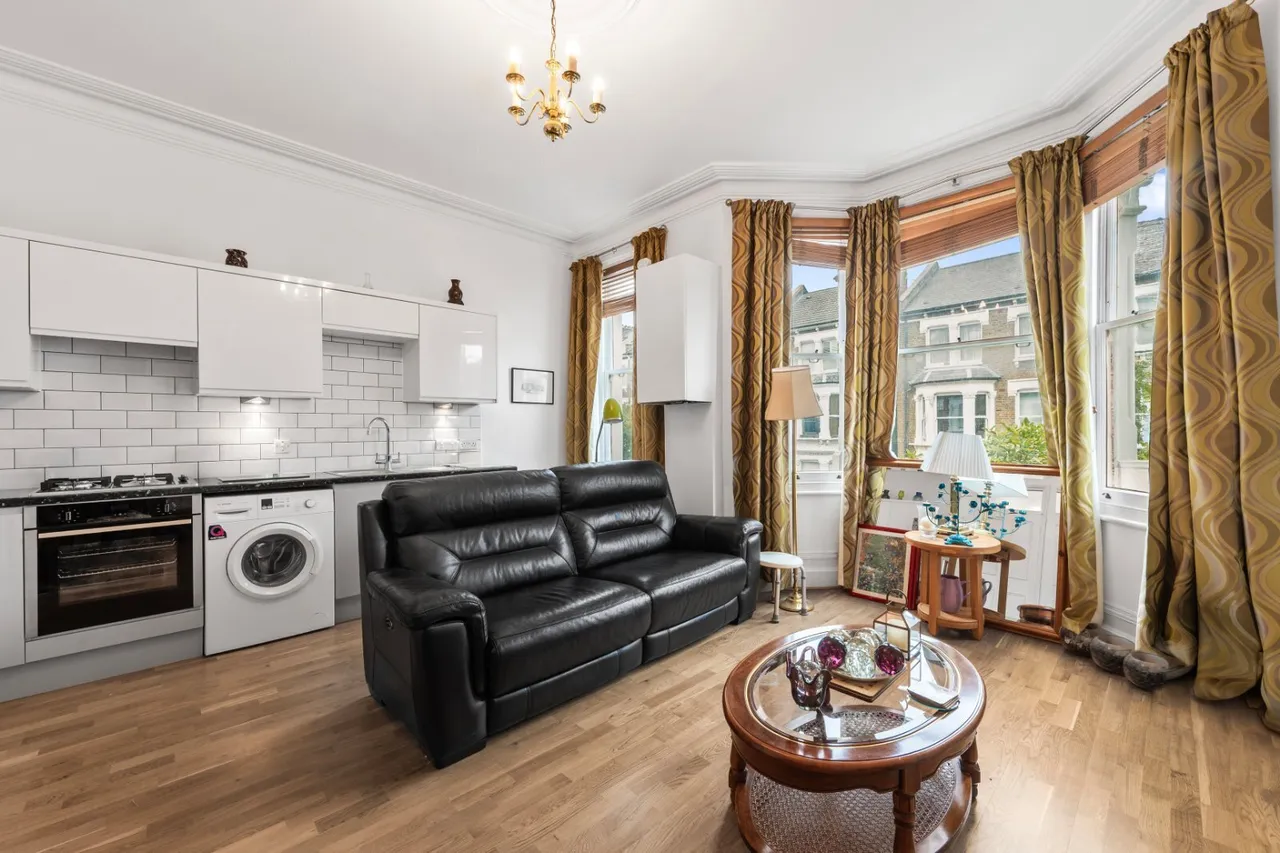 2 bed house for sale, Macroom Road, London, W9