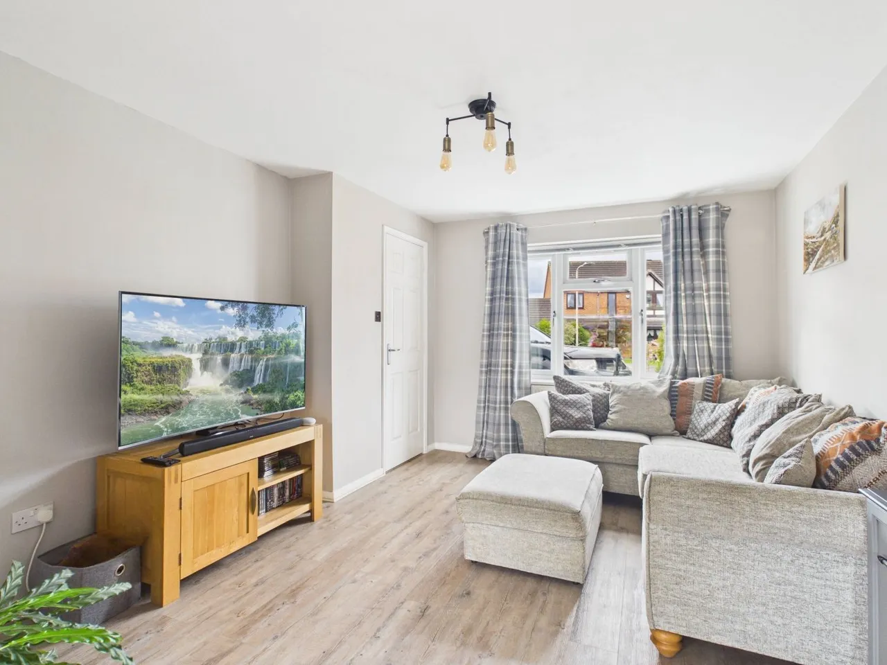 Lossiemouth Road, Hinckley, LE10, photo 3