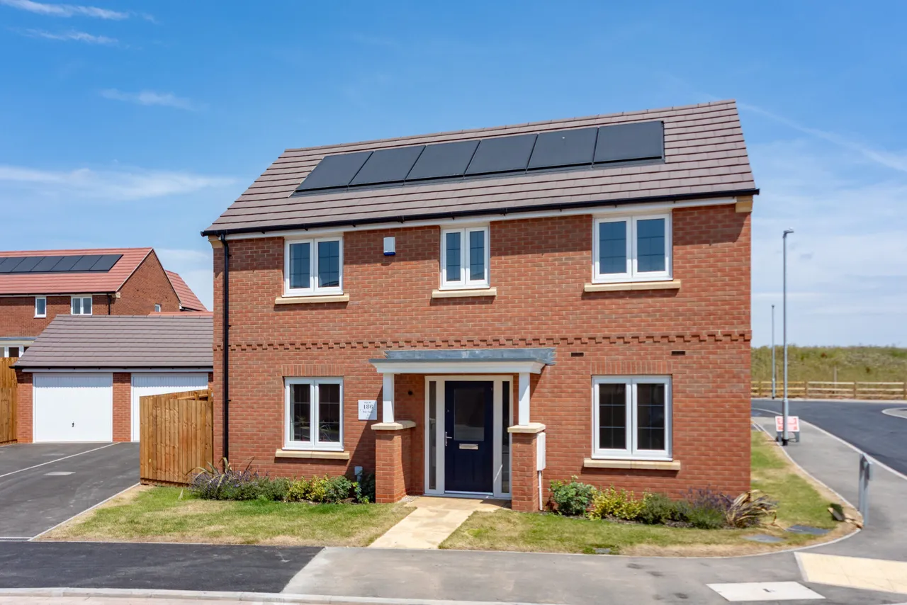 4 bed house for sale — Plot 186, Garendon Park, Loughborough, LE12 5EB