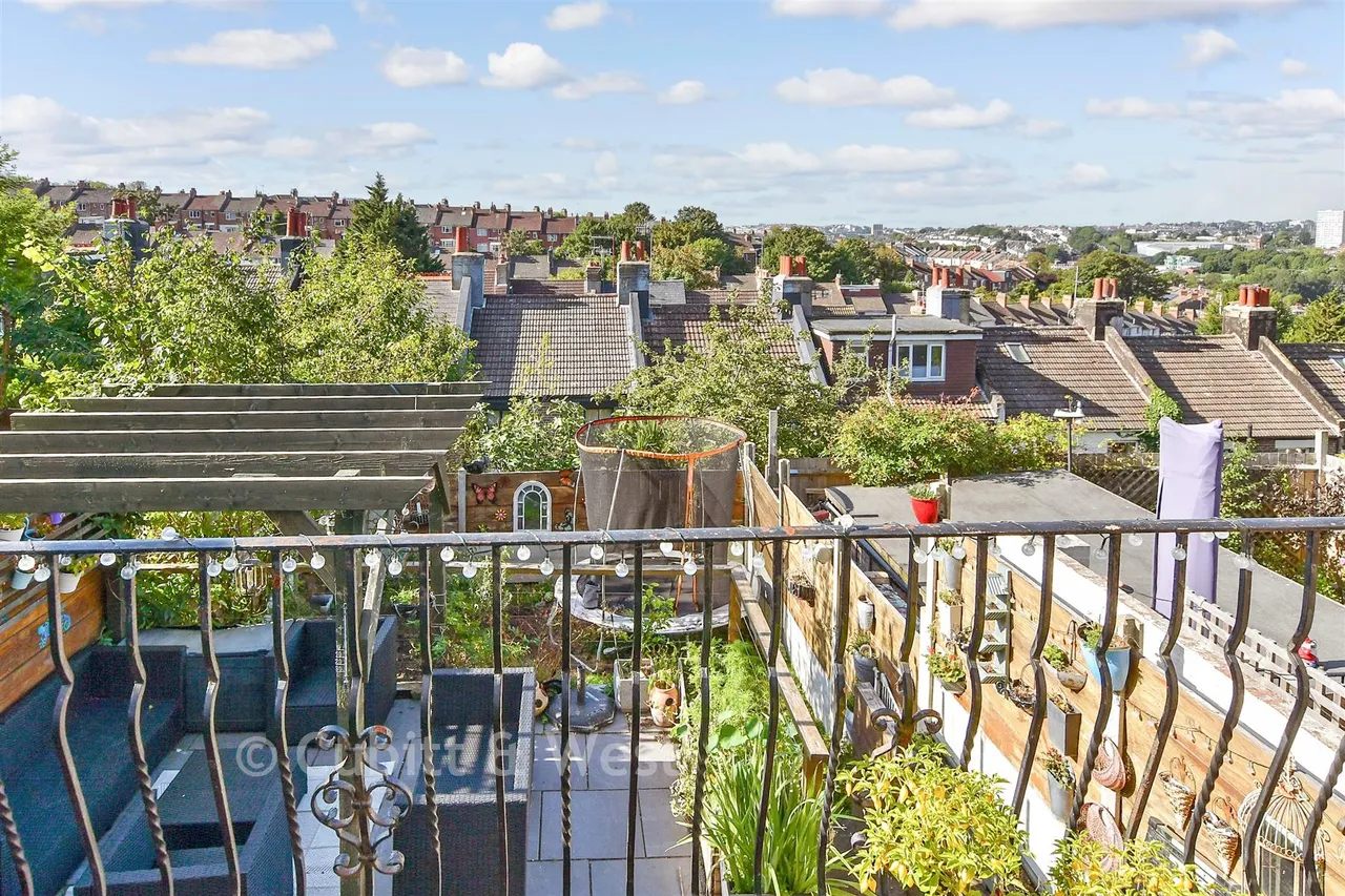 Carlyle Avenue, Brighton, BN2, photo 20