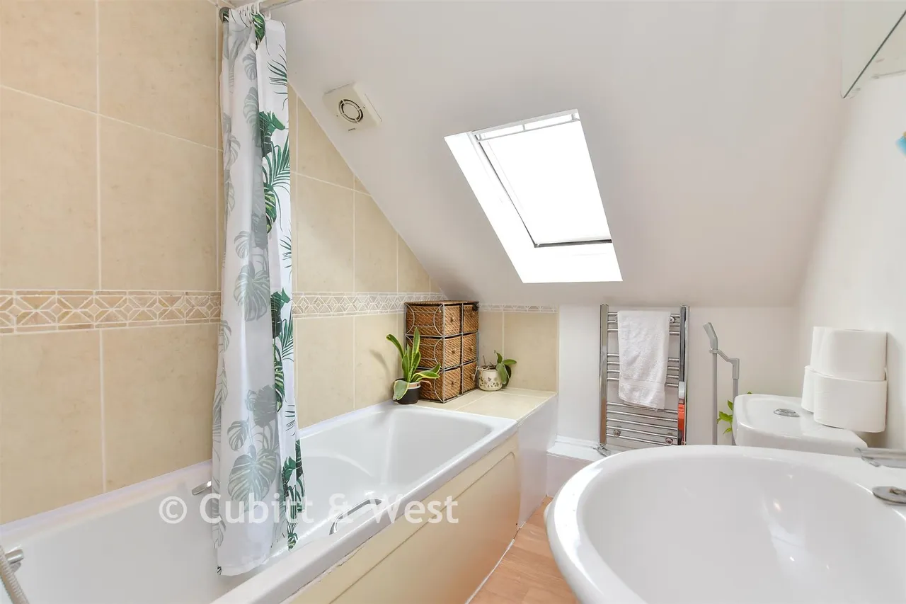 Carlyle Avenue, Brighton, BN2, photo 16