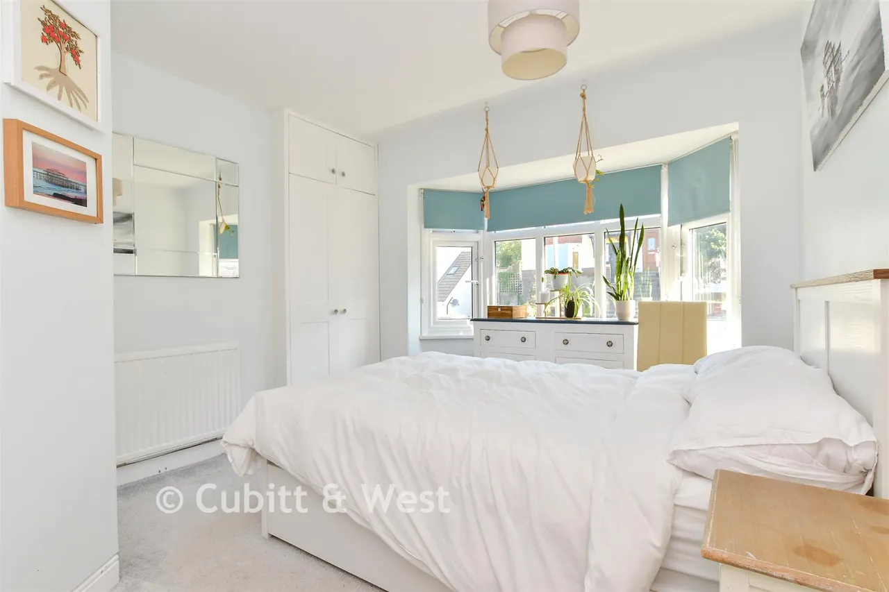 Carlyle Avenue, Brighton, BN2, photo 11