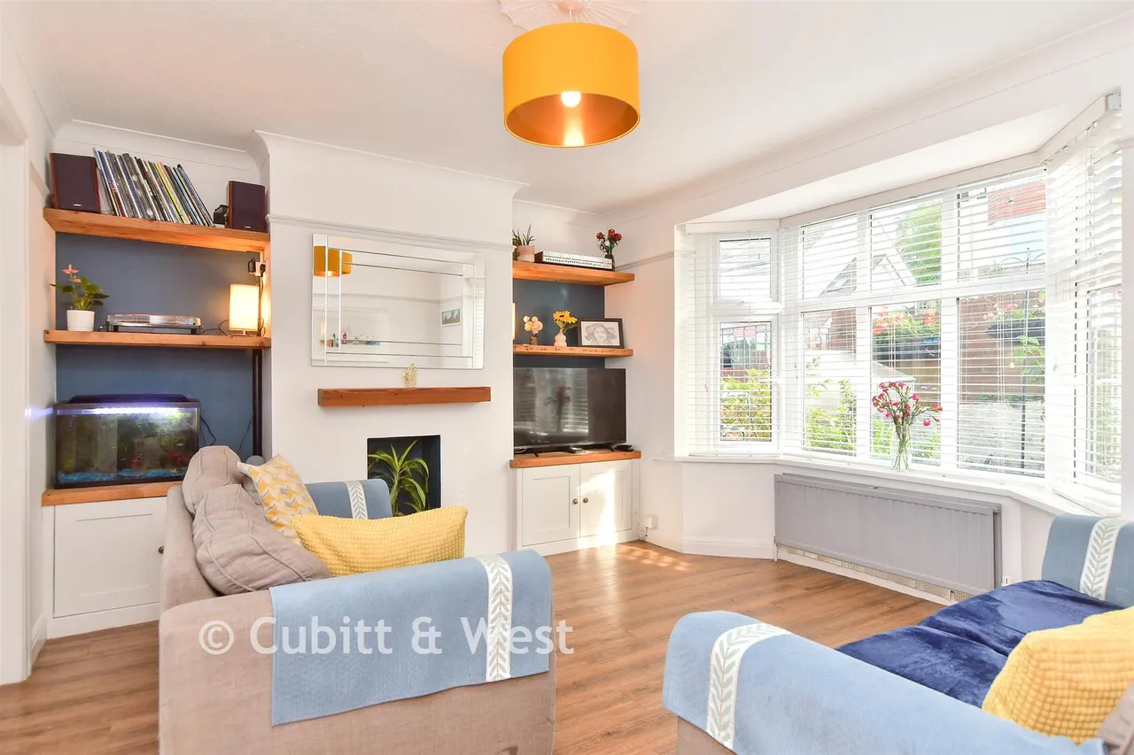 Carlyle Avenue, Brighton, BN2, photo 2