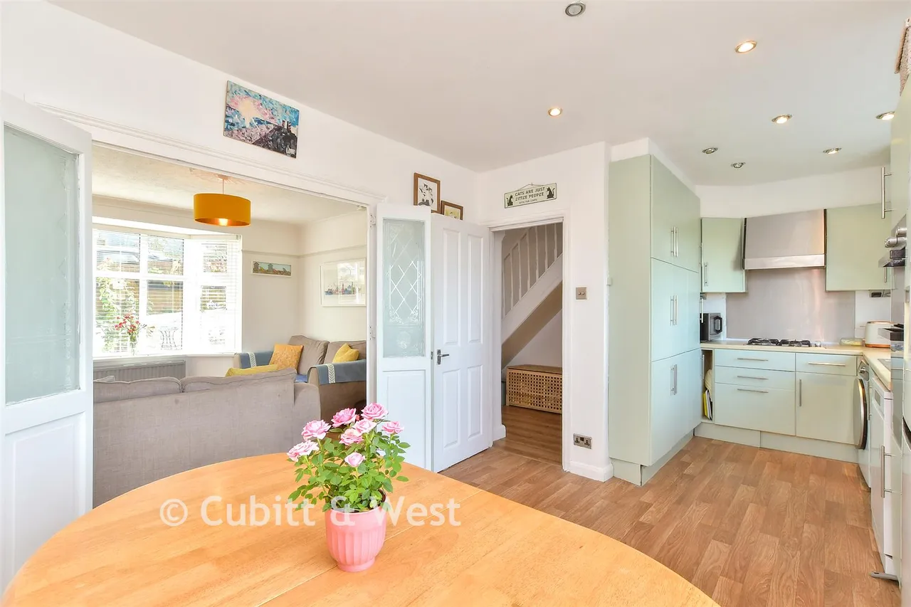 Carlyle Avenue, Brighton, BN2, photo 6