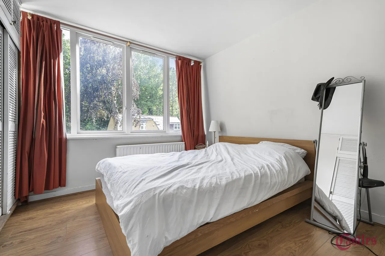 Crescent Road, N8, photo 15