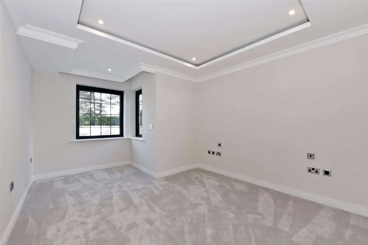 Wellington Court, 66 Penn Road, Beaconsfield, Buckinghamshire, HP9 2LS, photo 9