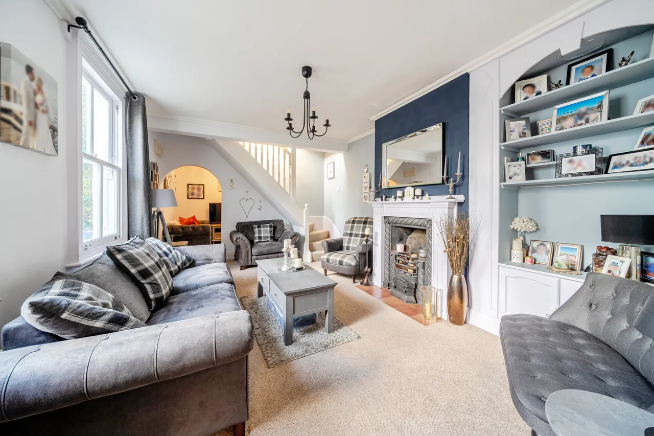 Hamlash Lane, Farnham, GU10, photo 2