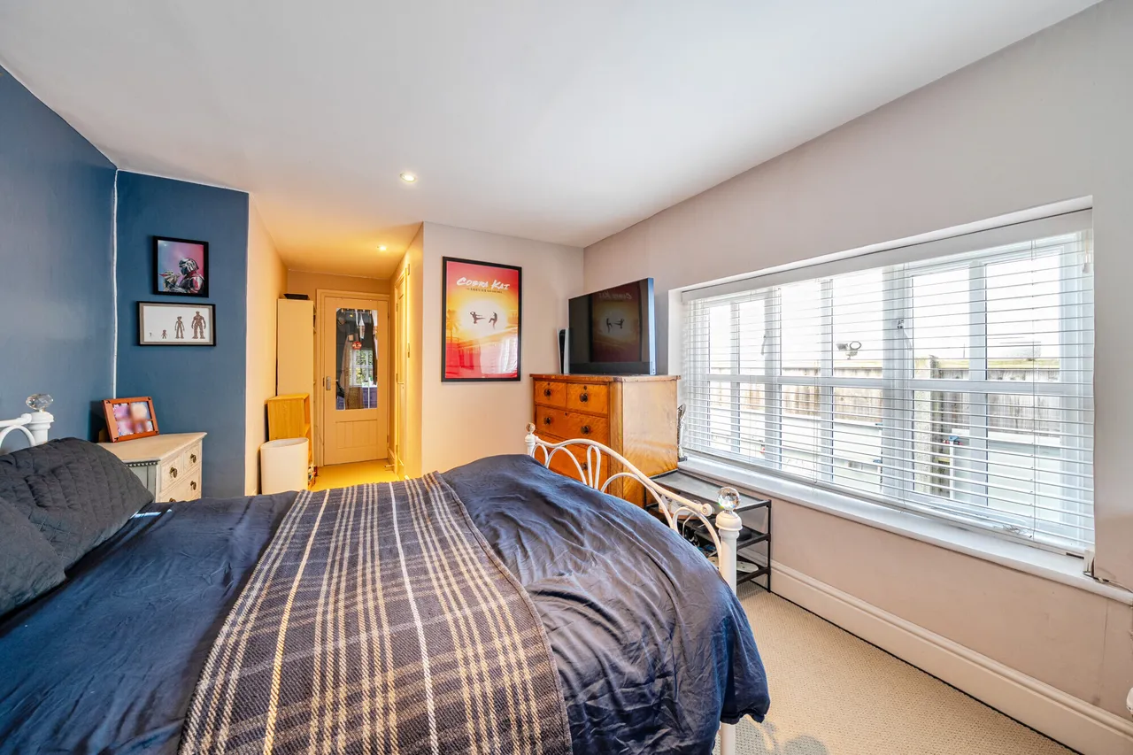 Hamlash Lane, Farnham, GU10, photo 8