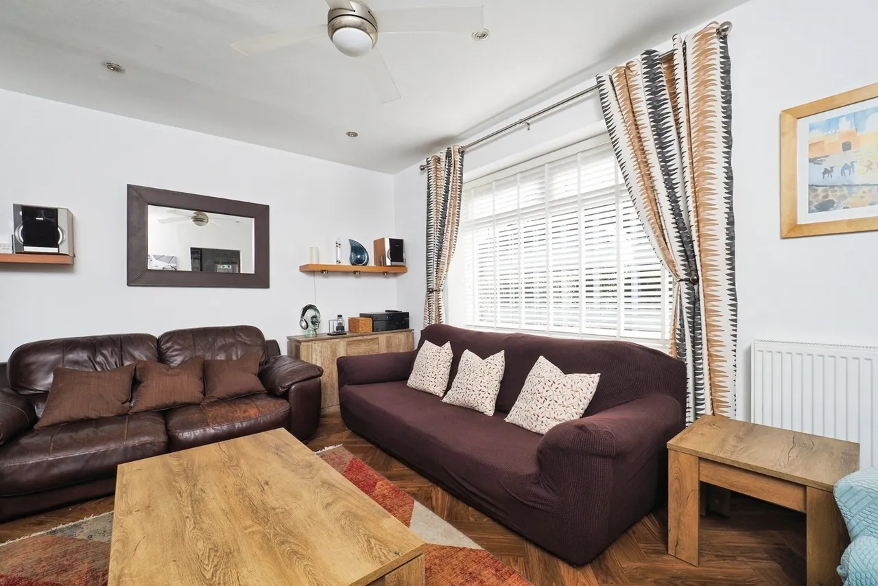 Hillbeck Crescent, Wollaton, NG8, photo 9