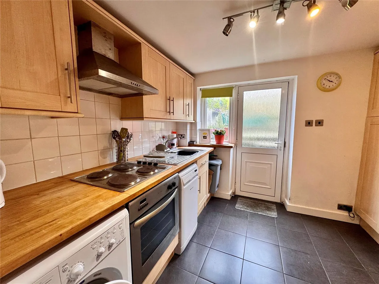 Eifl Road, Trefor, LL54, photo 3