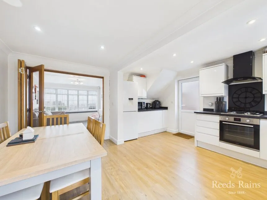 Shelton Avenue, East Ayton, YO13, photo 9