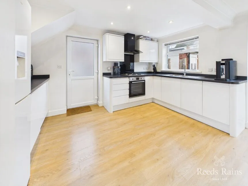 Shelton Avenue, East Ayton, YO13, photo 15