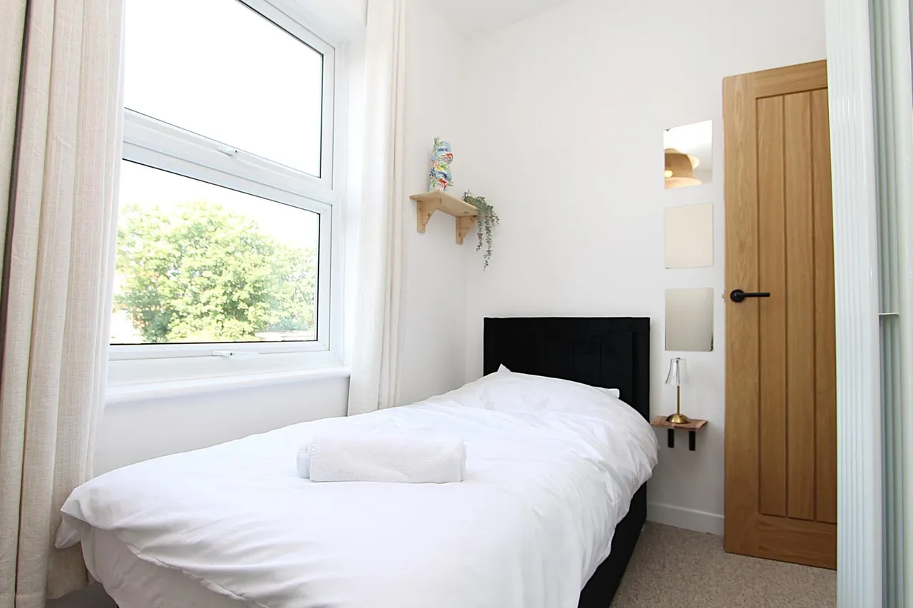Cobden Street, Kidderminster, photo 12