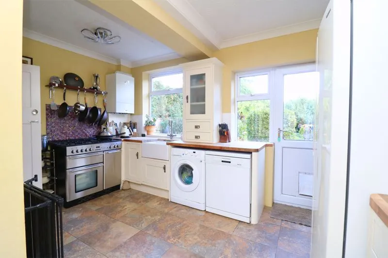 Delves Crescent, Walsall, WS5, photo 4