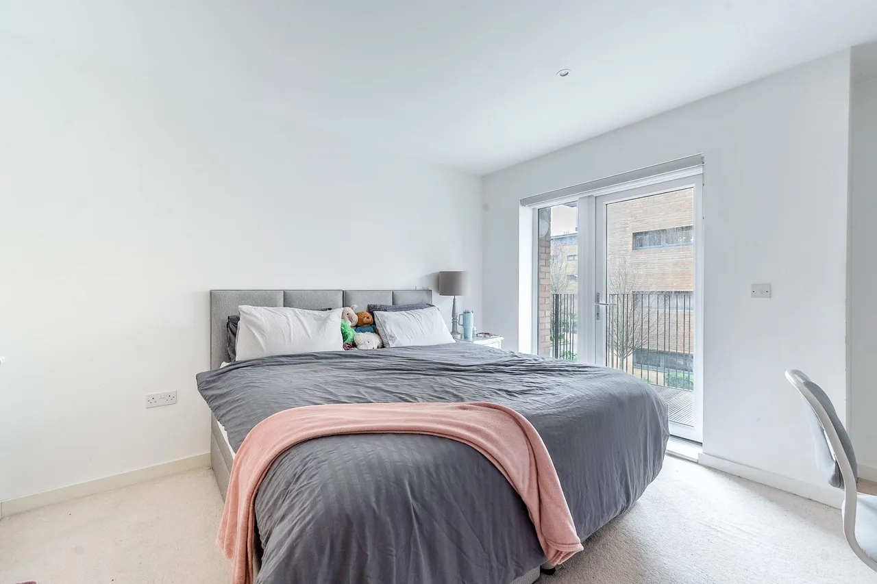 13 Royal Court, Howard Road, Stanmore, photo 6