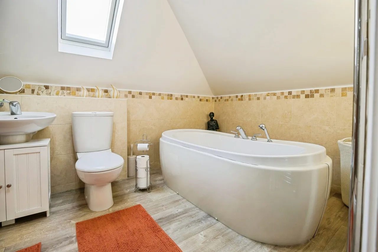 Hoole Road, Chester, CH2, photo 16