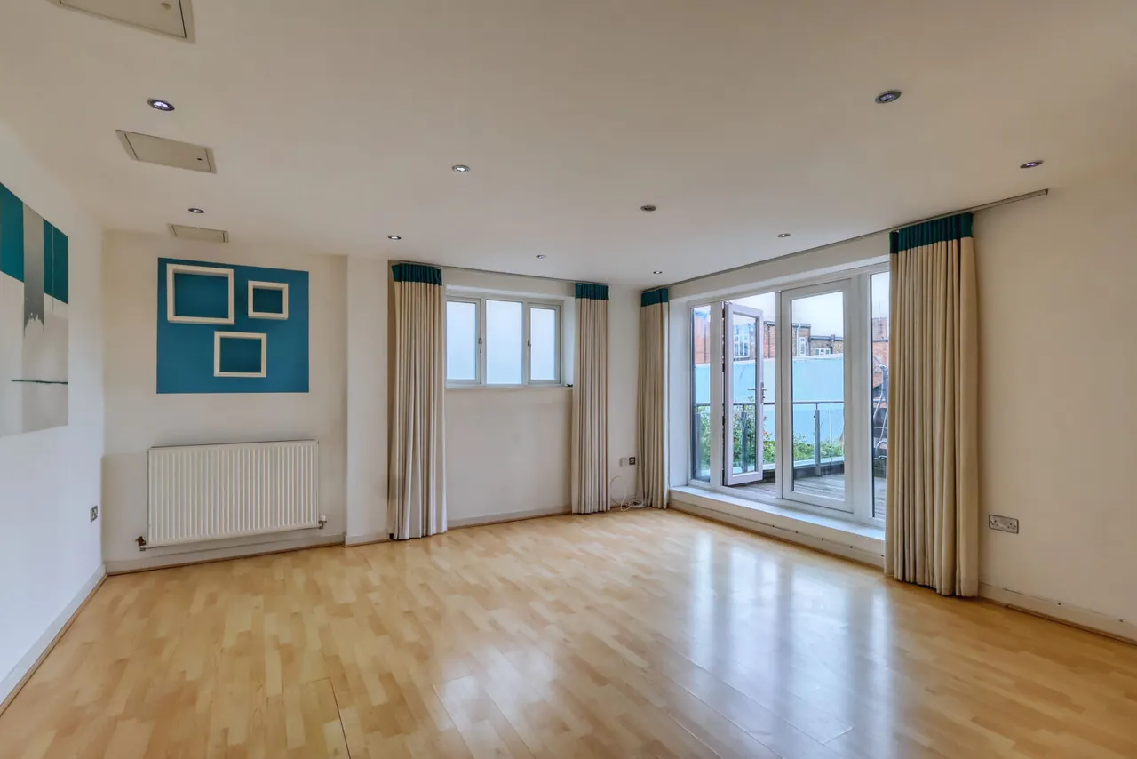 Castle Street, High Wycombe, HP13, photo 12