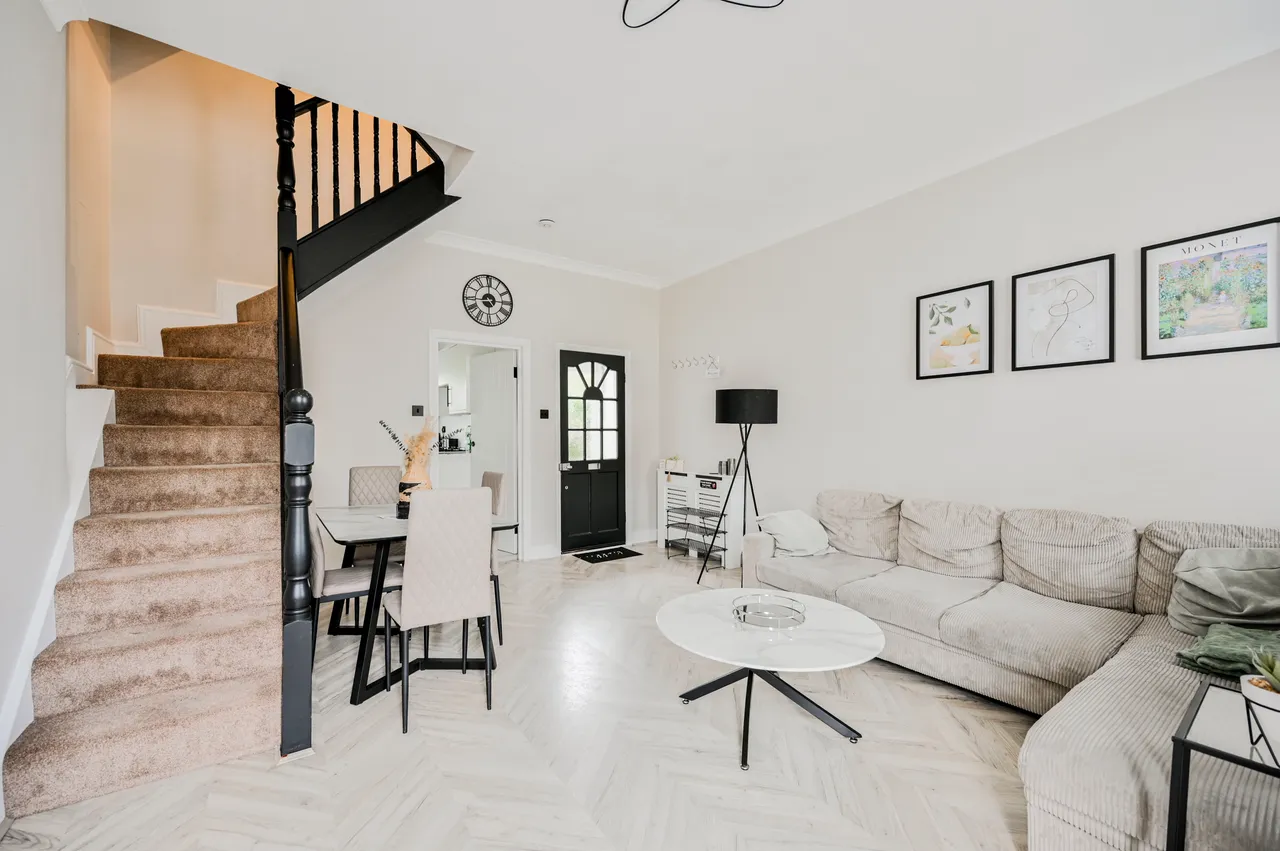 2a Elyne Road, London, photo 6