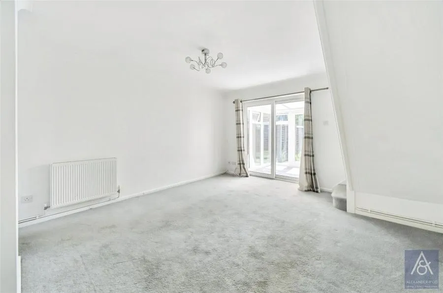 Krohn Close, Buckingham, MK18, photo 9