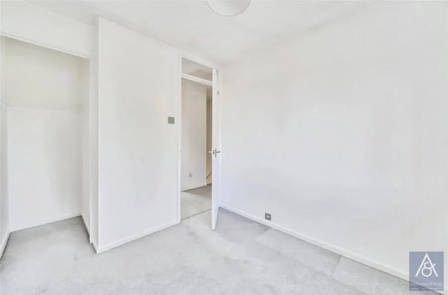 Krohn Close, Buckingham, MK18, photo 8
