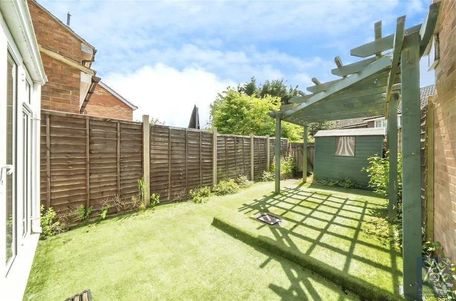 Krohn Close, Buckingham, MK18, photo 16