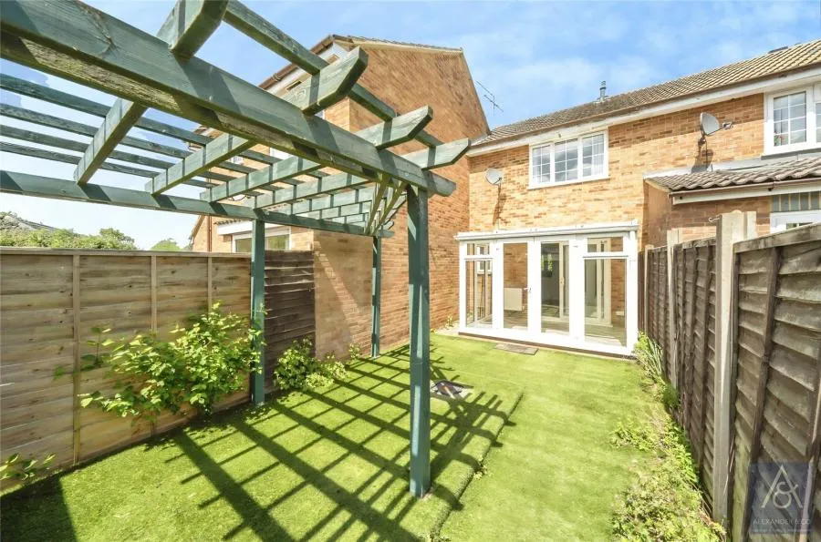 Krohn Close, Buckingham, MK18, photo 15