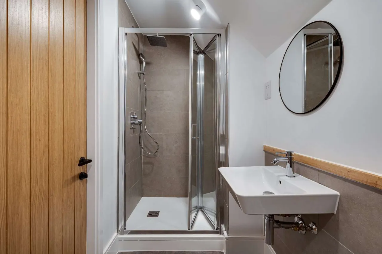 Overleigh Road, Chester, Cheshire, CH4 7HL, photo 7