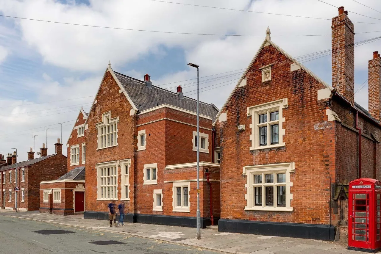 Overleigh Road, Chester, Cheshire, CH4 7HL, photo 8