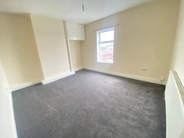 Wath Road, Wombwell, BARNSLEY, photo 6