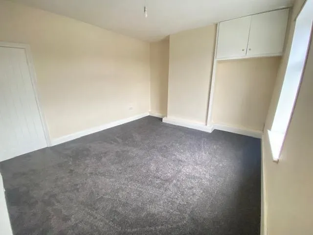 Wath Road, Wombwell, BARNSLEY, photo 7