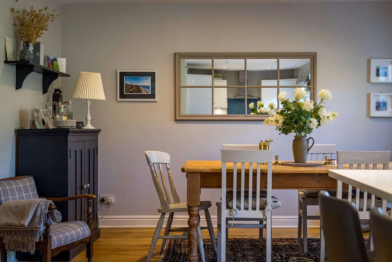 Lancaster Avenue, Guildford, Surrey, GU1 3JR, photo 8