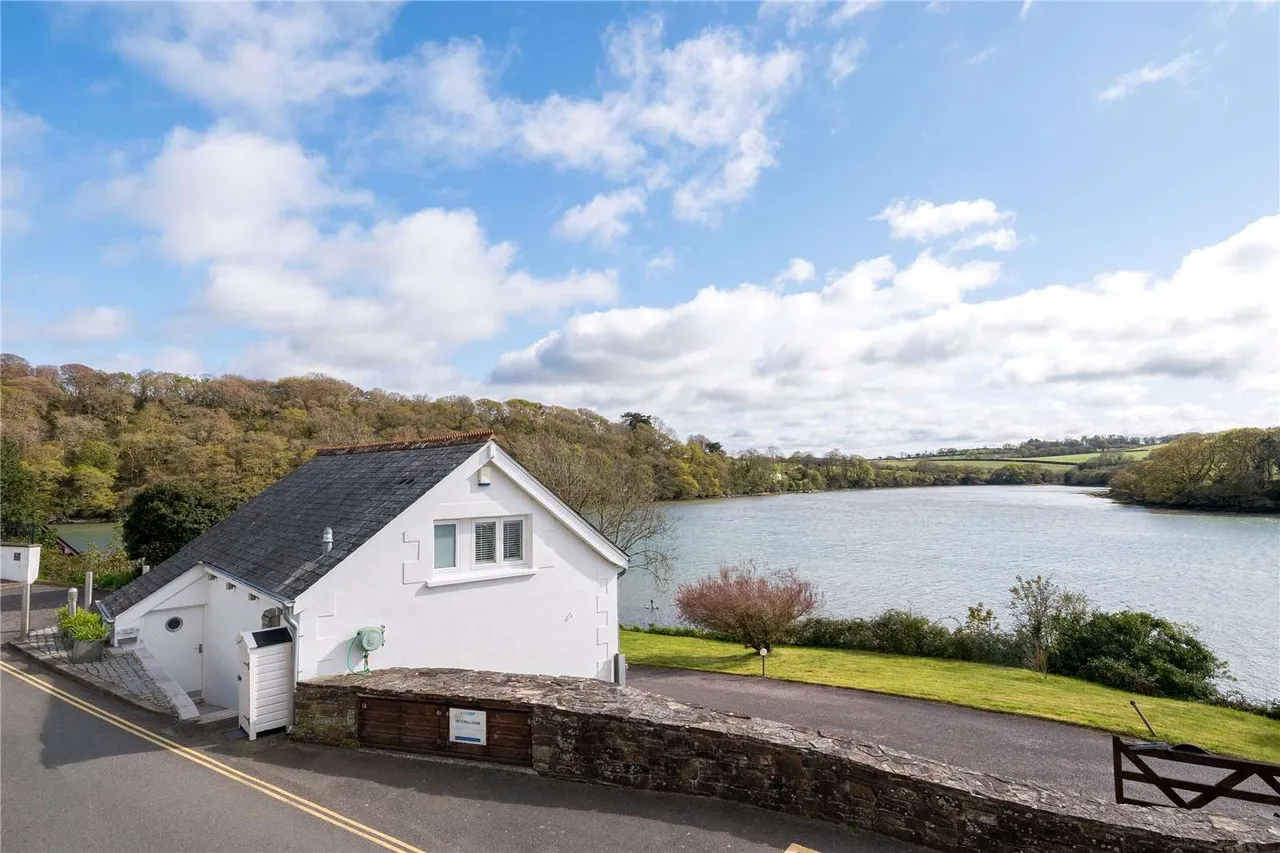 Malpas, Truro, Cornwall, TR1 1SQ, photo 2