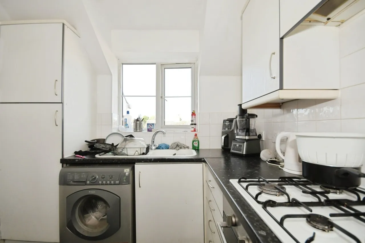 Tadcaster Road, Sheffield, South Yorkshire, S8, photo 9