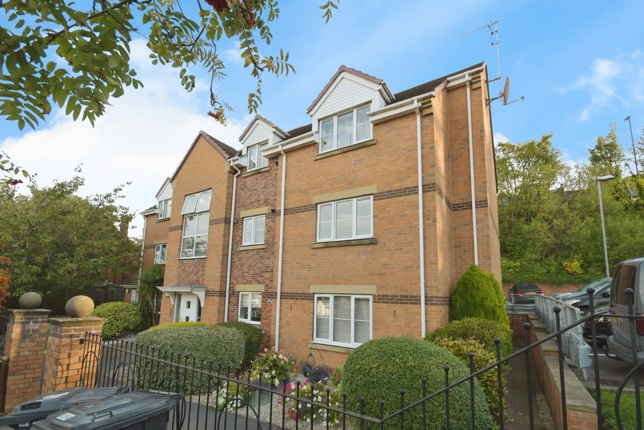Tadcaster Road, Sheffield, South Yorkshire, S8, photo 16