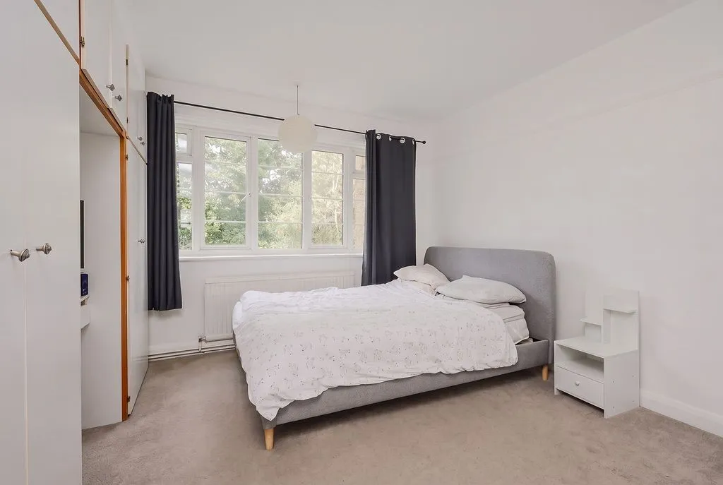 Lymington Court, Wimbledon, SW19, photo 8