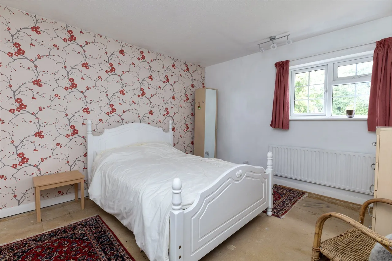 Tudor Close, Grayshott, GU26, photo 24