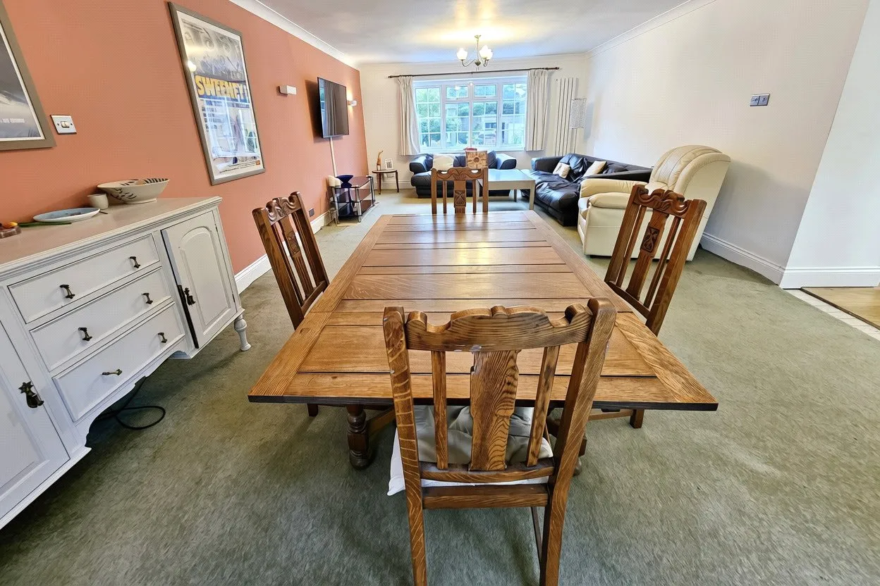 Tudor Close, Grayshott, GU26, photo 4