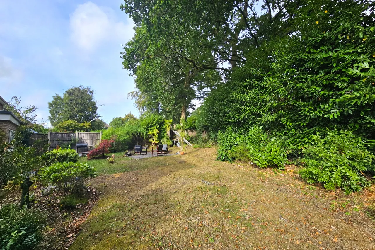 Tudor Close, Grayshott, GU26, photo 17