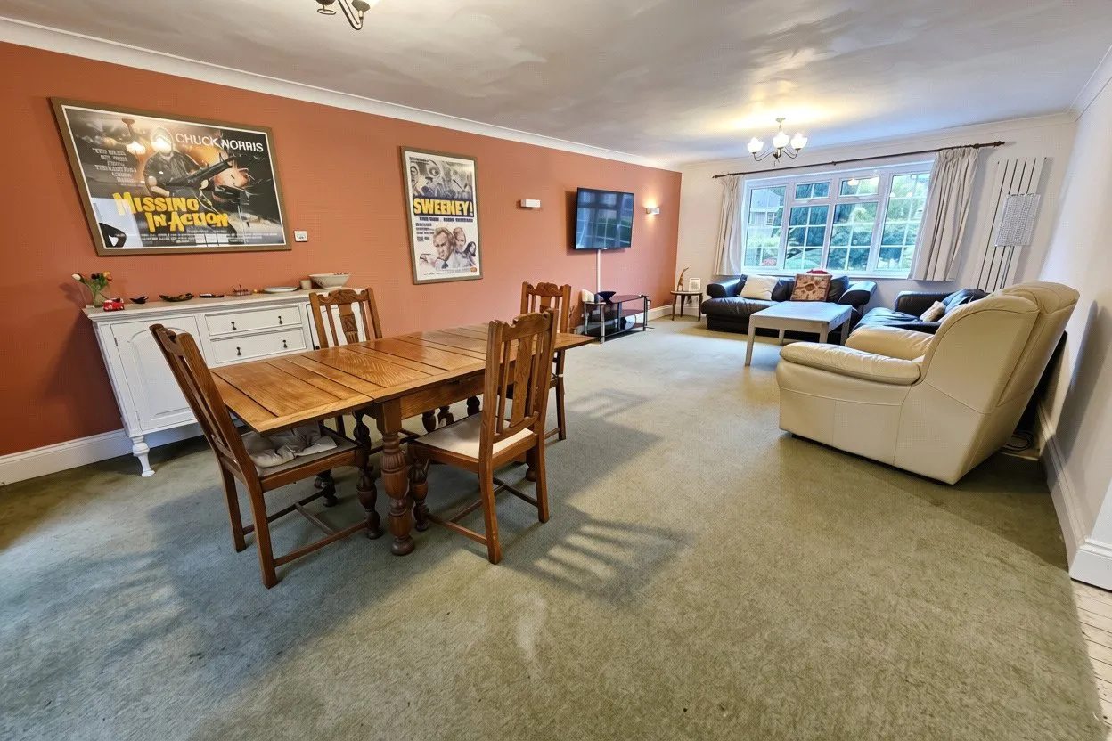 Tudor Close, Grayshott, GU26, photo 3
