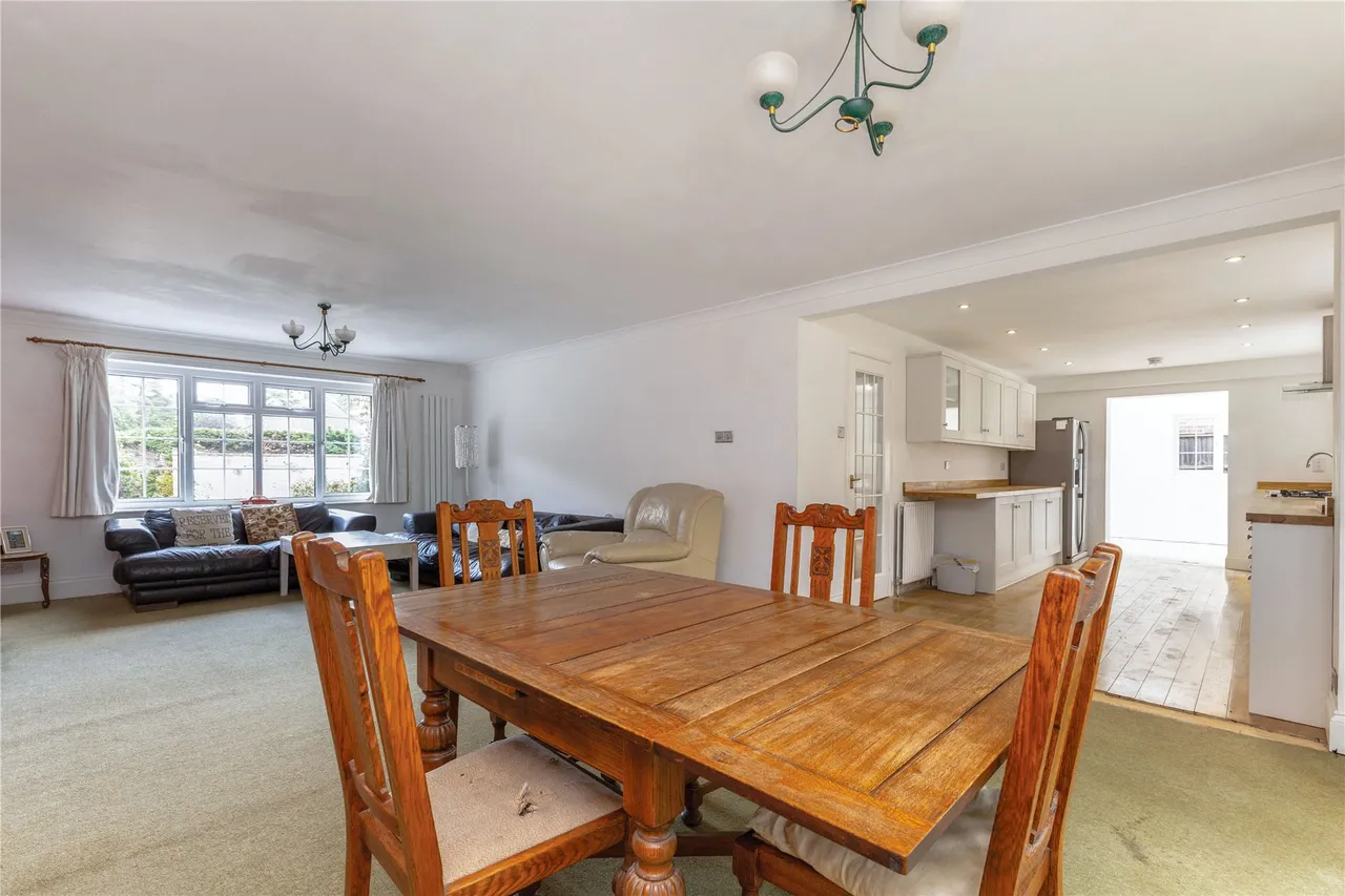 Tudor Close, Grayshott, GU26, photo 5