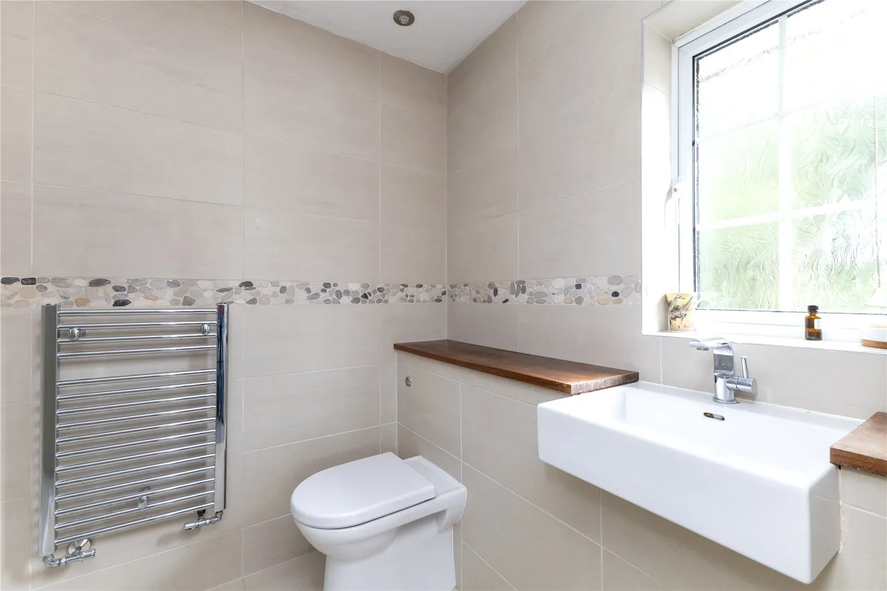 Tudor Close, Grayshott, GU26, photo 23