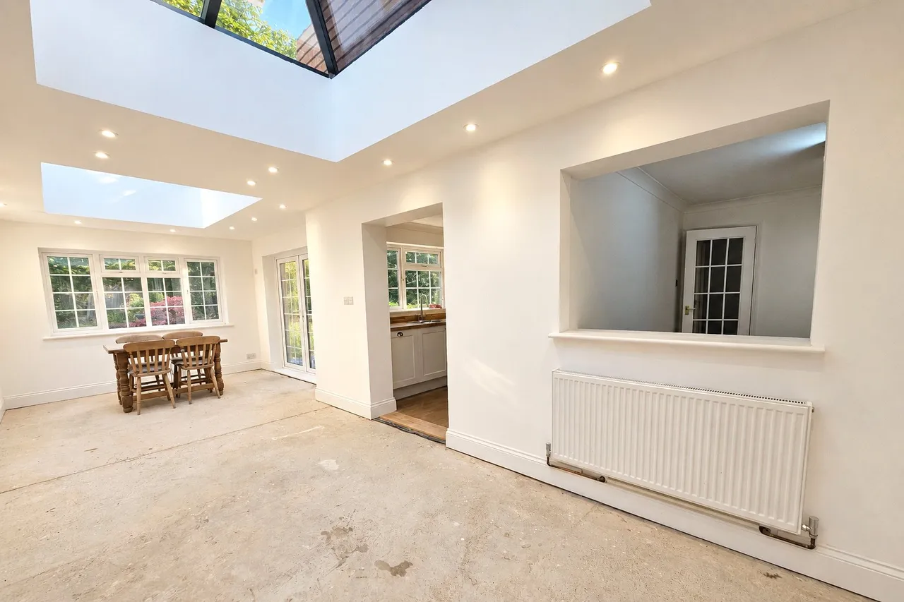 Tudor Close, Grayshott, GU26, photo 11