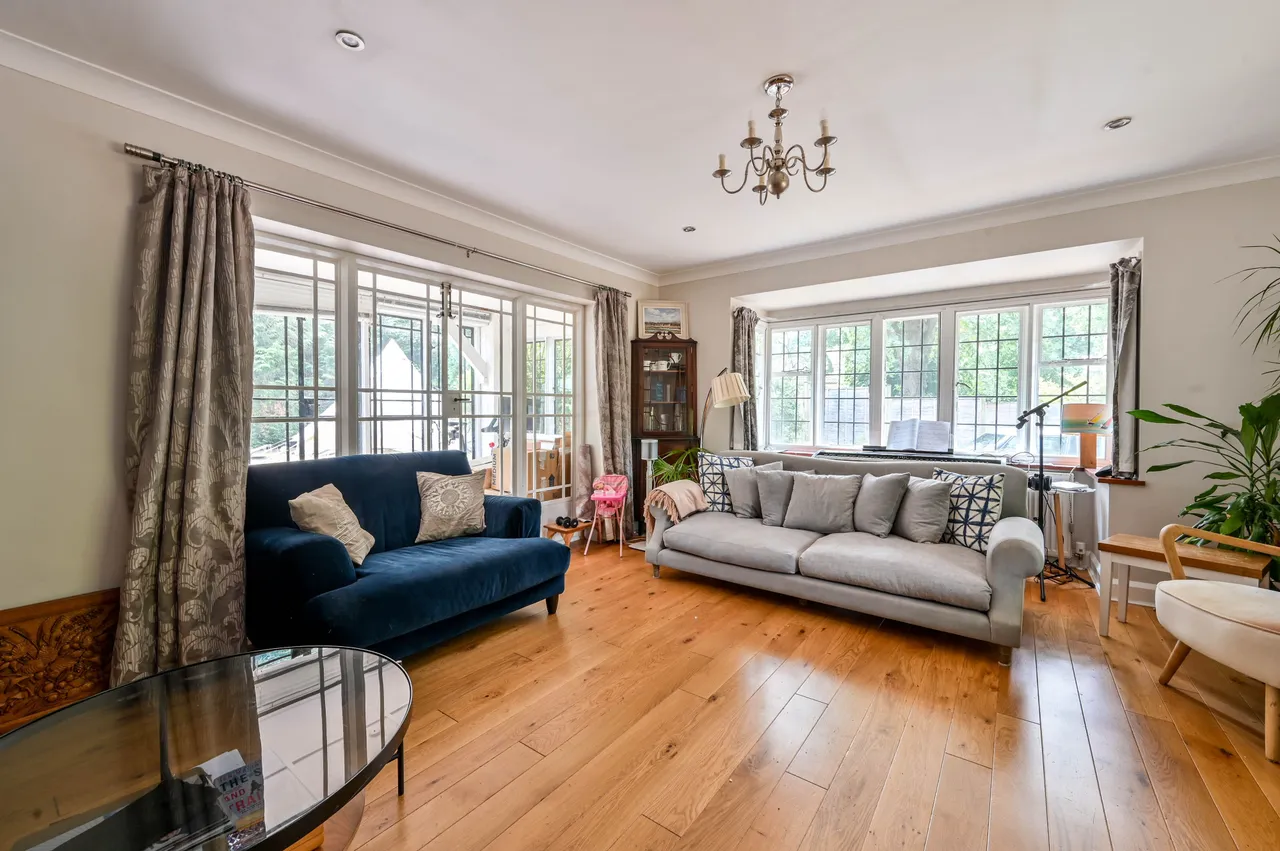 1 Conford Drive, Guildford, photo 7