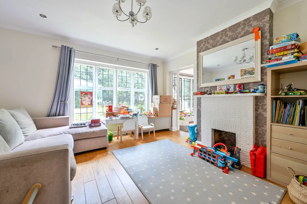1 Conford Drive, Guildford, photo 6